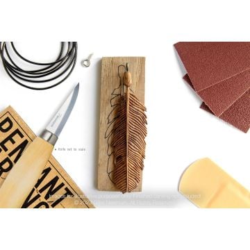 Carving Kit Inc Mora 120 - Feather - Oak Wood Pendant By Giles Newman